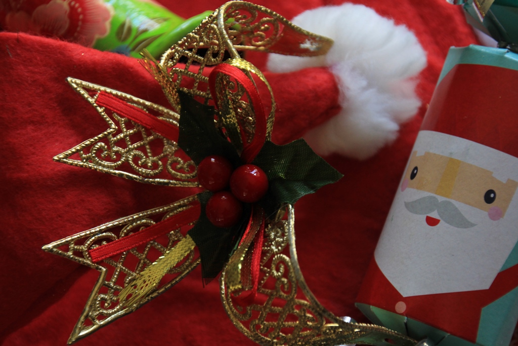 Buy Christmas Gifts&nbsp;Locally